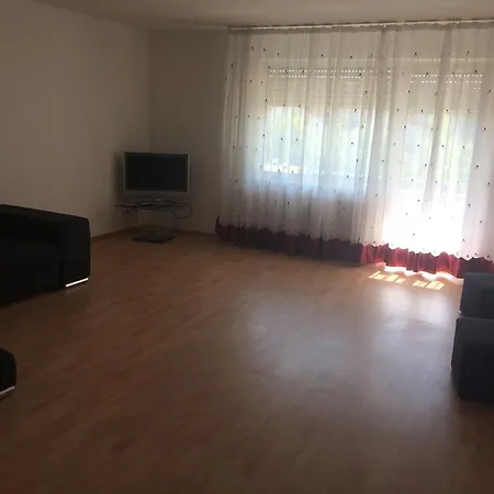 Ferienwohnung Schiller * Бад-Кройцнах